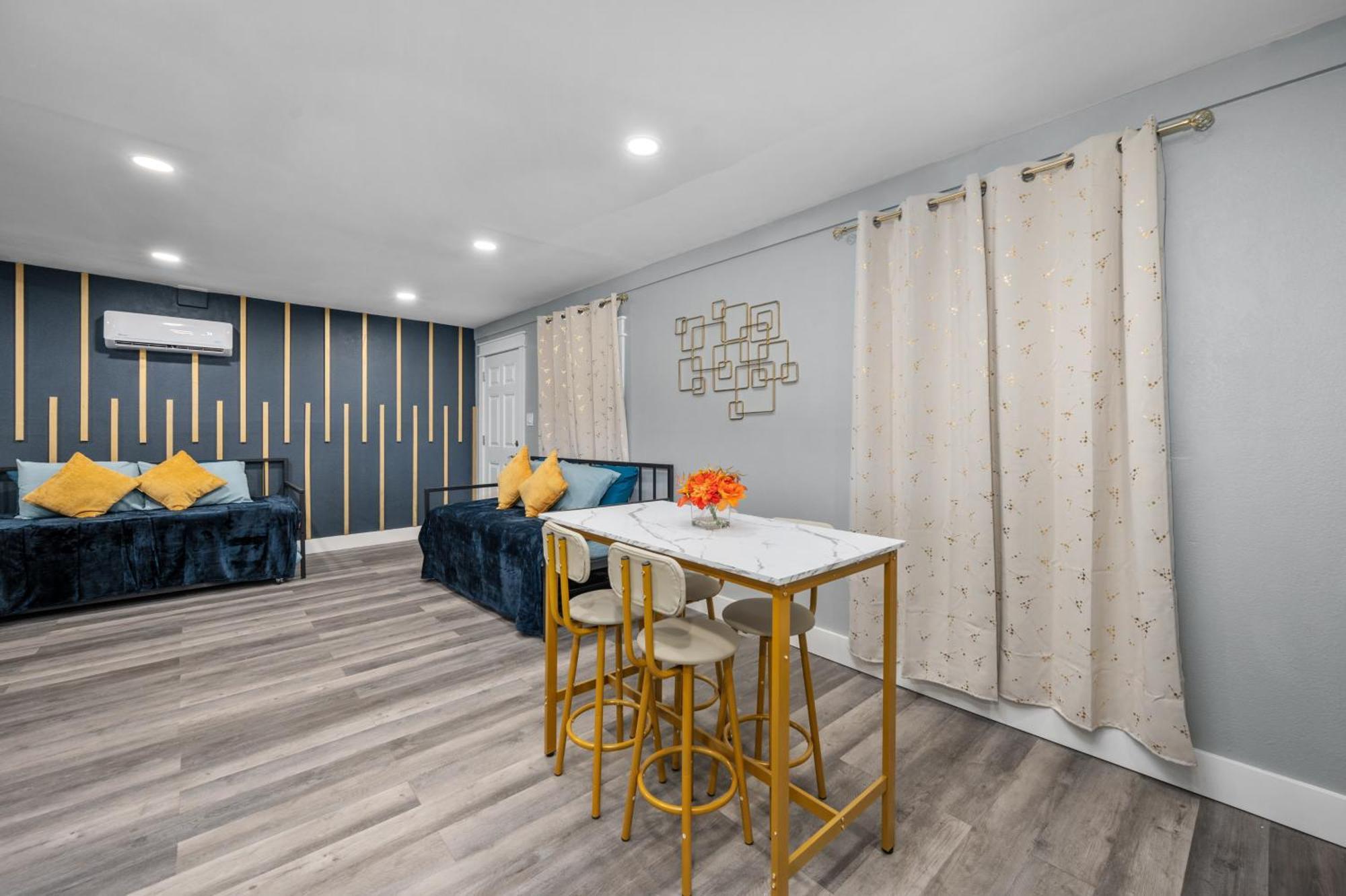 יוסטון Modern 2Br City Center Getaway With Free Park מראה חיצוני תמונה